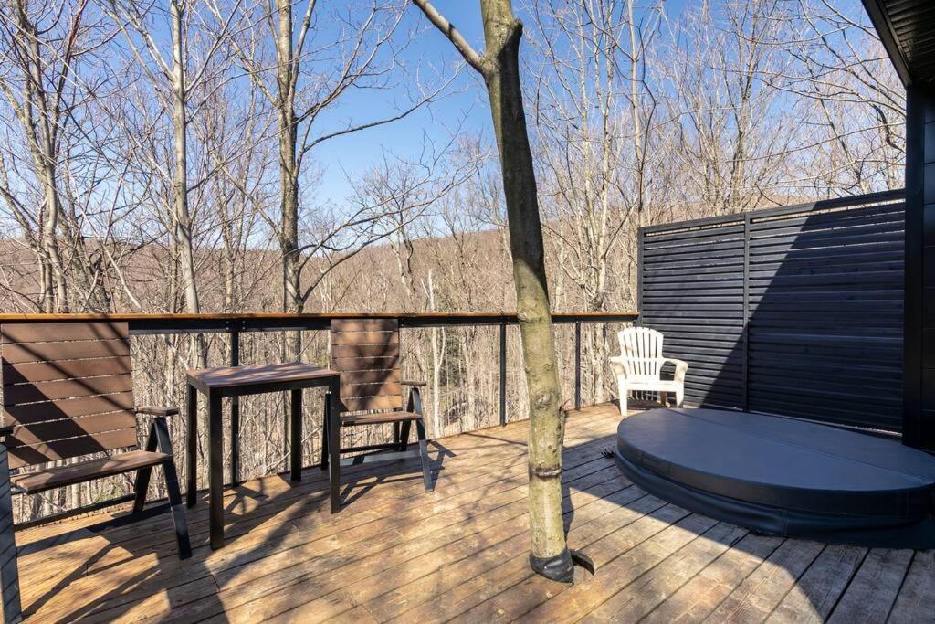 הוילה Cabin Sutton 252 - En Harmonie Avec La Nature! מראה חיצוני תמונה